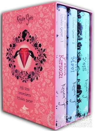 Resim Aşk Tüm Zamanların İçinden Geçer Serisi Kutulu Özel Set (3 Kitap)- Ciltli