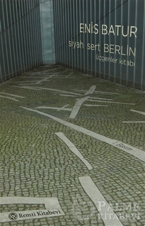 Resim Siyah Sert Berlin