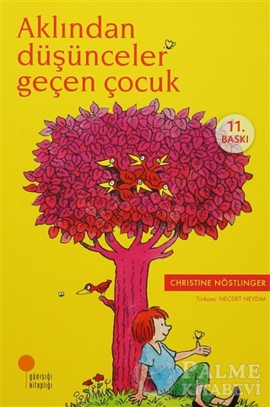 resm Aklından Düşünceler Geçen Çocuk