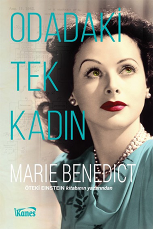 resm Odadaki Tek Kadın