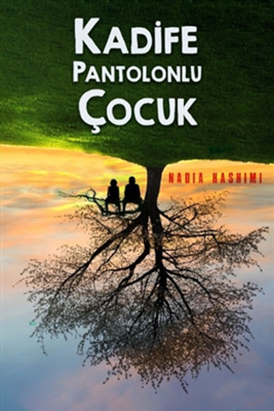 resm Kadife Pantolonlu Çocuk