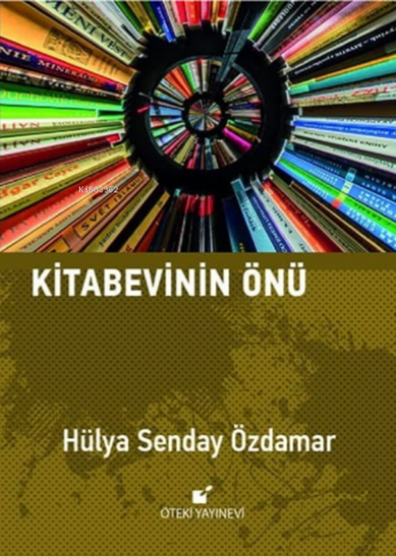 resm Kitabevinin Önü